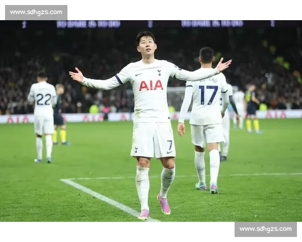 热刺纽卡首尔季前赛燃爆 2NE1 中场热舞掀怀旧风暴