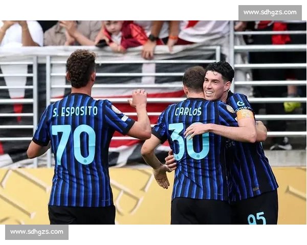 马刺球星巴恩斯跨界联动国米 世俱杯前夕获赠专属球衣