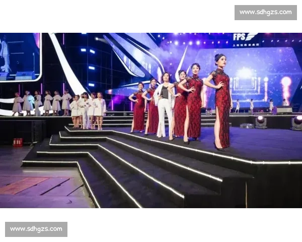 虹光下的汗水星光